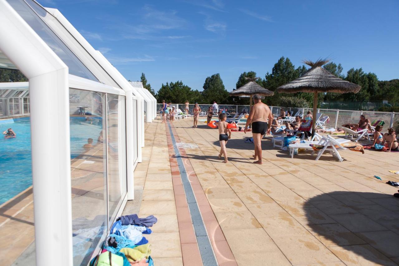 Domaine Du Collet**** Hotel Villeneuve-en-Retz Kültér fotó
